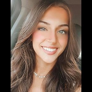 Meet your Posher, Kallie